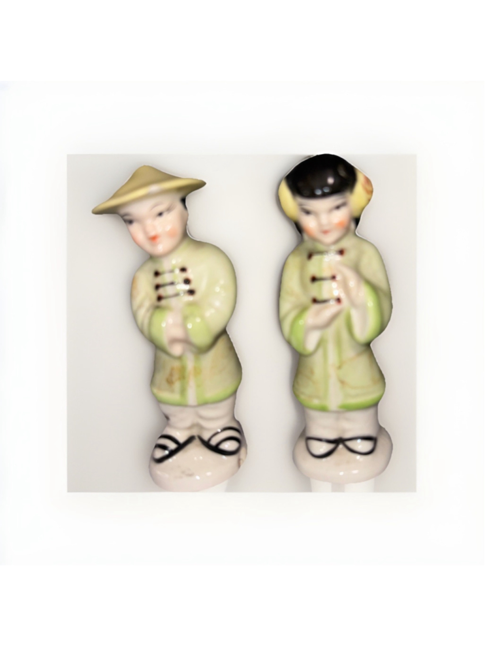 Occupied Japan- Japanes Firrurine Salt & Pepper Shaker Set W/ Chips